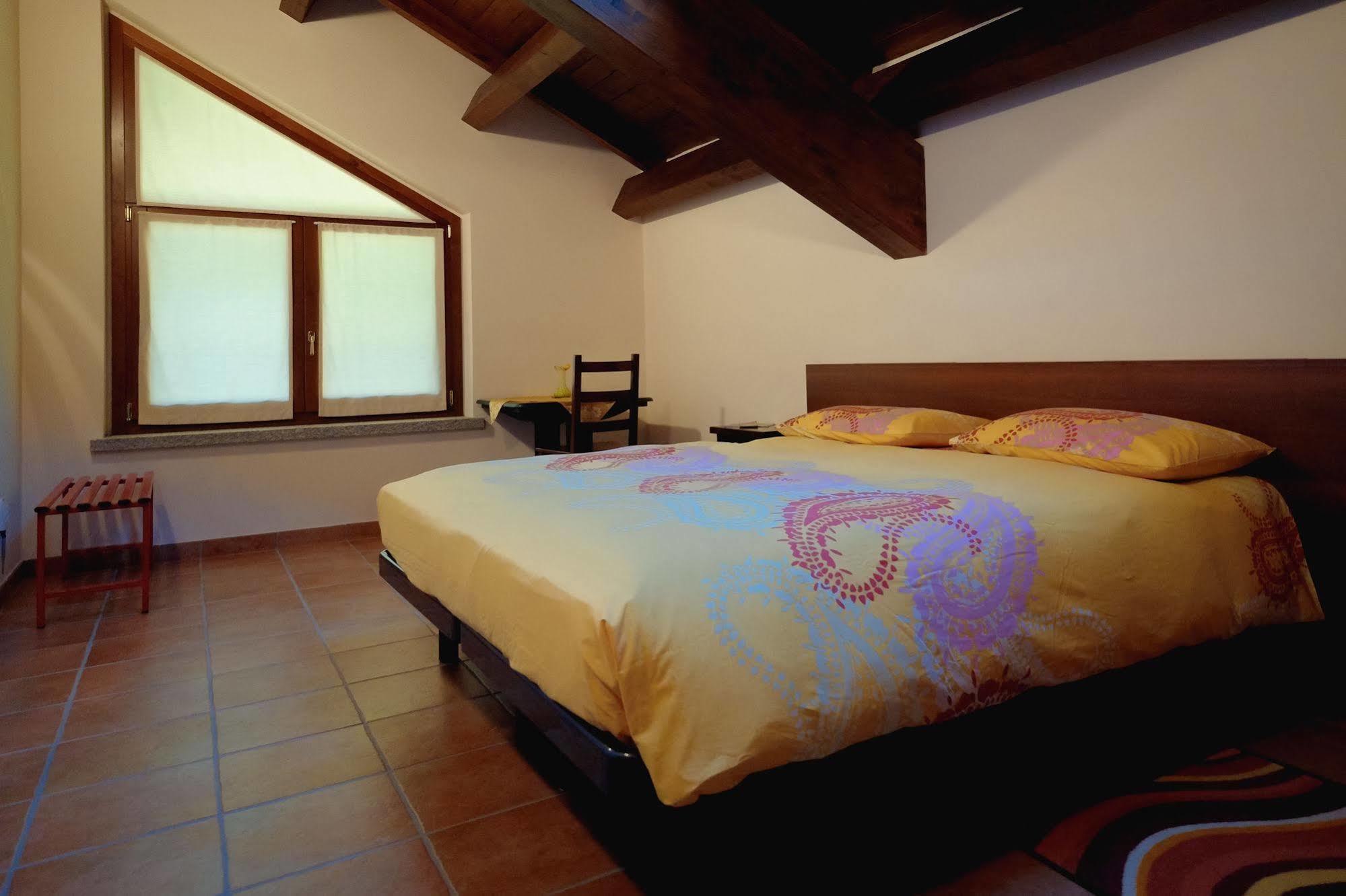 Agriturismo Altana Del Motto Rosso Gattico Екстериор снимка